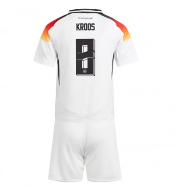 Tyskland Toni Kroos #8 Replika Babytøj Hjemmebanesæt Børn EM 2024 Kortærmet (+ Korte bukser)